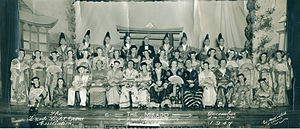 Mikado-1947-Dec-4-5-Toronto-Light-Opera-Association-Cast-Photo.jpg